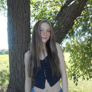 Meet your Posher, Eva